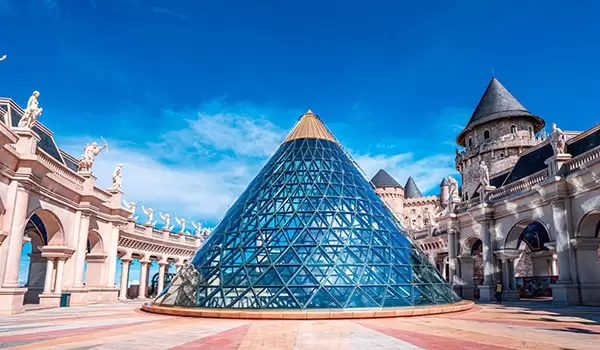 Khu vui chơi trẻ em tại Bà Nà Hills với nhiều trò chơi vận động hấp dẫn